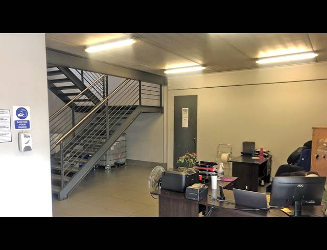 973M² WAREHOUSE TO LET IN POMONA